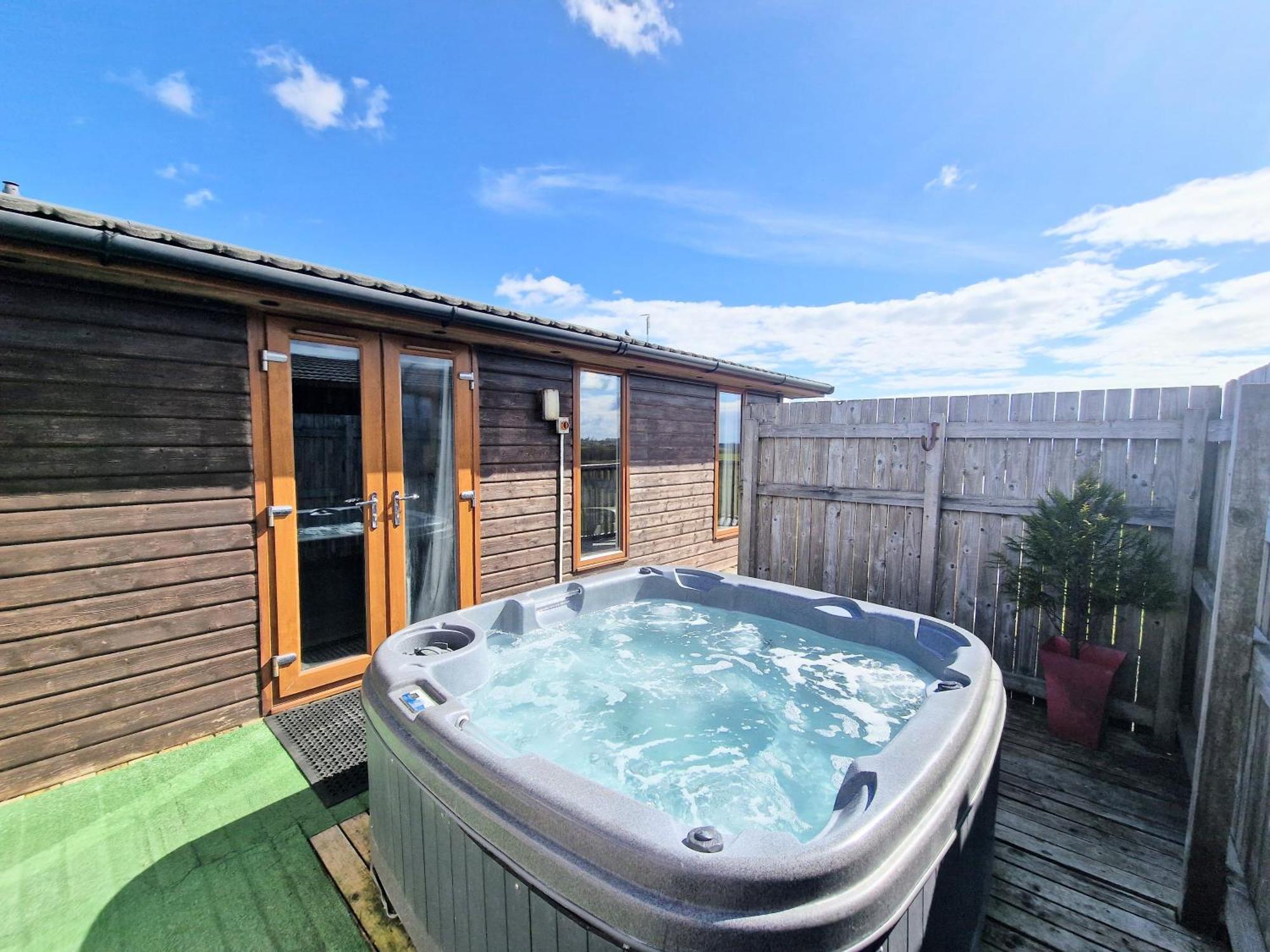 Willa Cleish 7 With Private Hot Tub - Fife - Loch Leven - Lomond Hills - Pet Friendly Kelty Zewnętrze zdjęcie